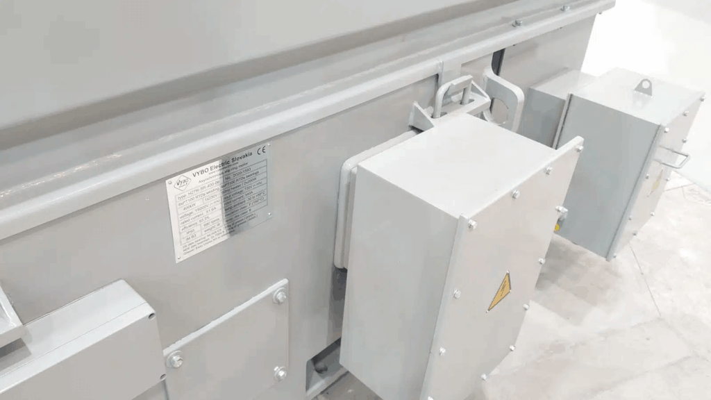 Silnik elektryczny wysokiego napięcia 800kW 6000V H27R-SR-560-06 do młyna pionowego