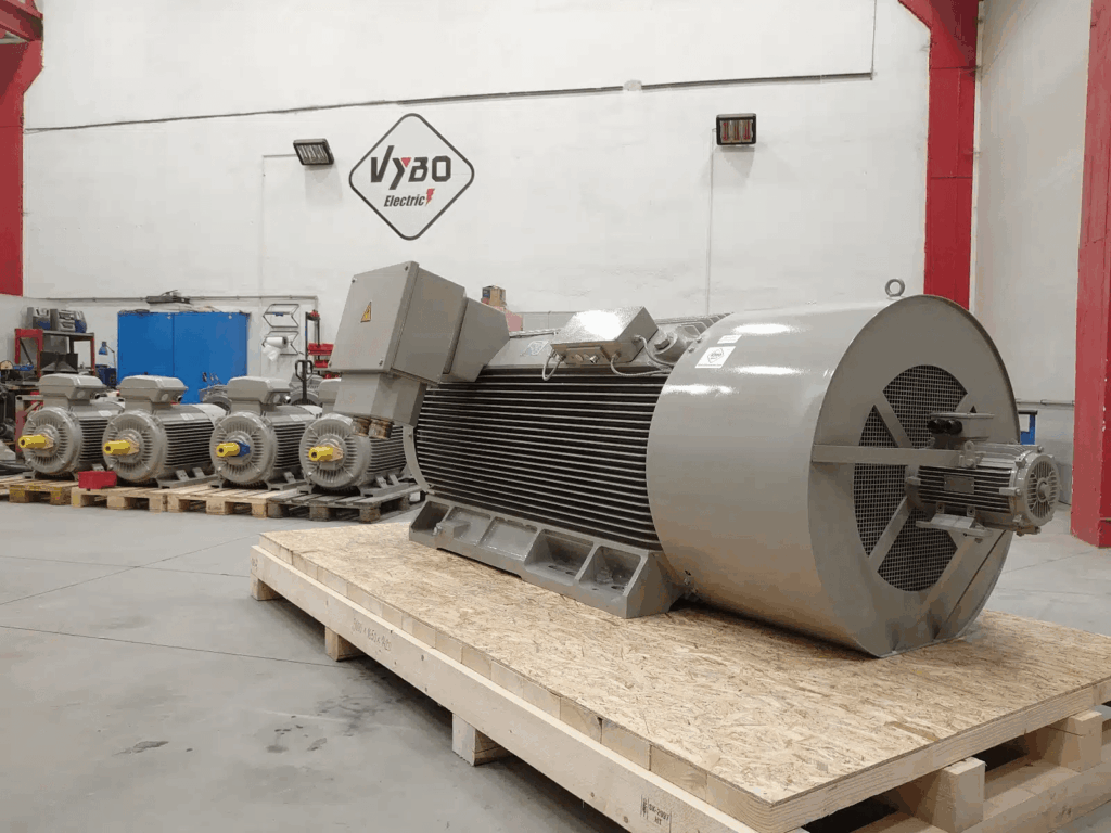 2 szt. Silnik elektryczny asynchroniczny H17RL-450-06 900kW do rozdrabniacza do drewna