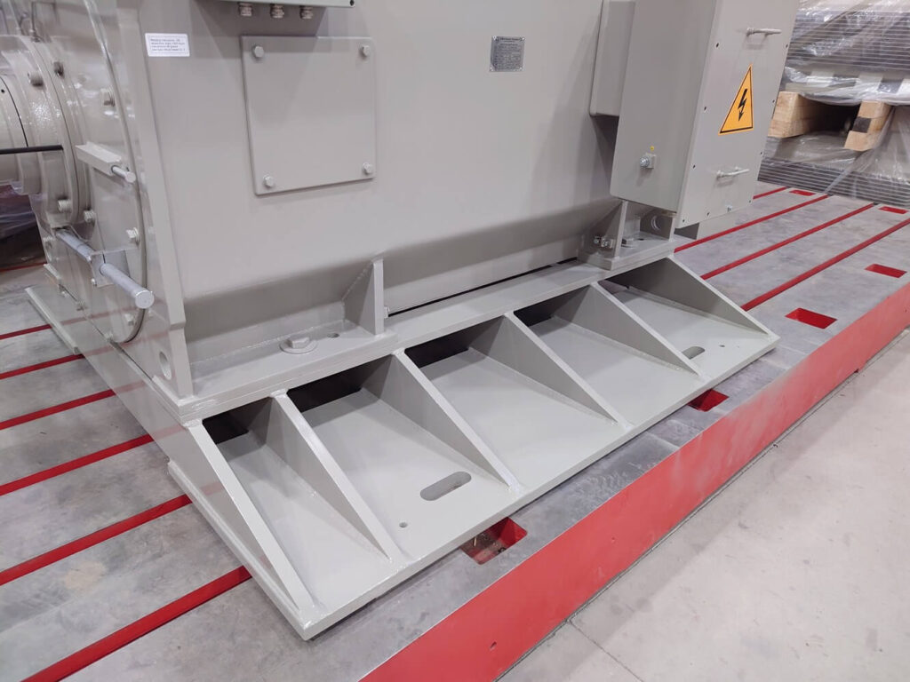Silnik średniego napięcia z wirnikiem prętowym miedzianym H27R-500/630-8 1250kW do młyna węglowego